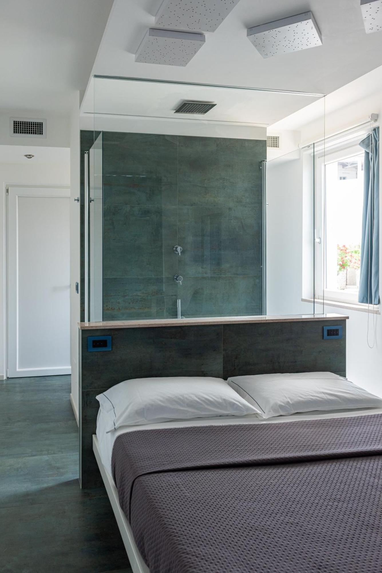 פסקיצ'י Marina Bay Beach Suites מראה חיצוני תמונה