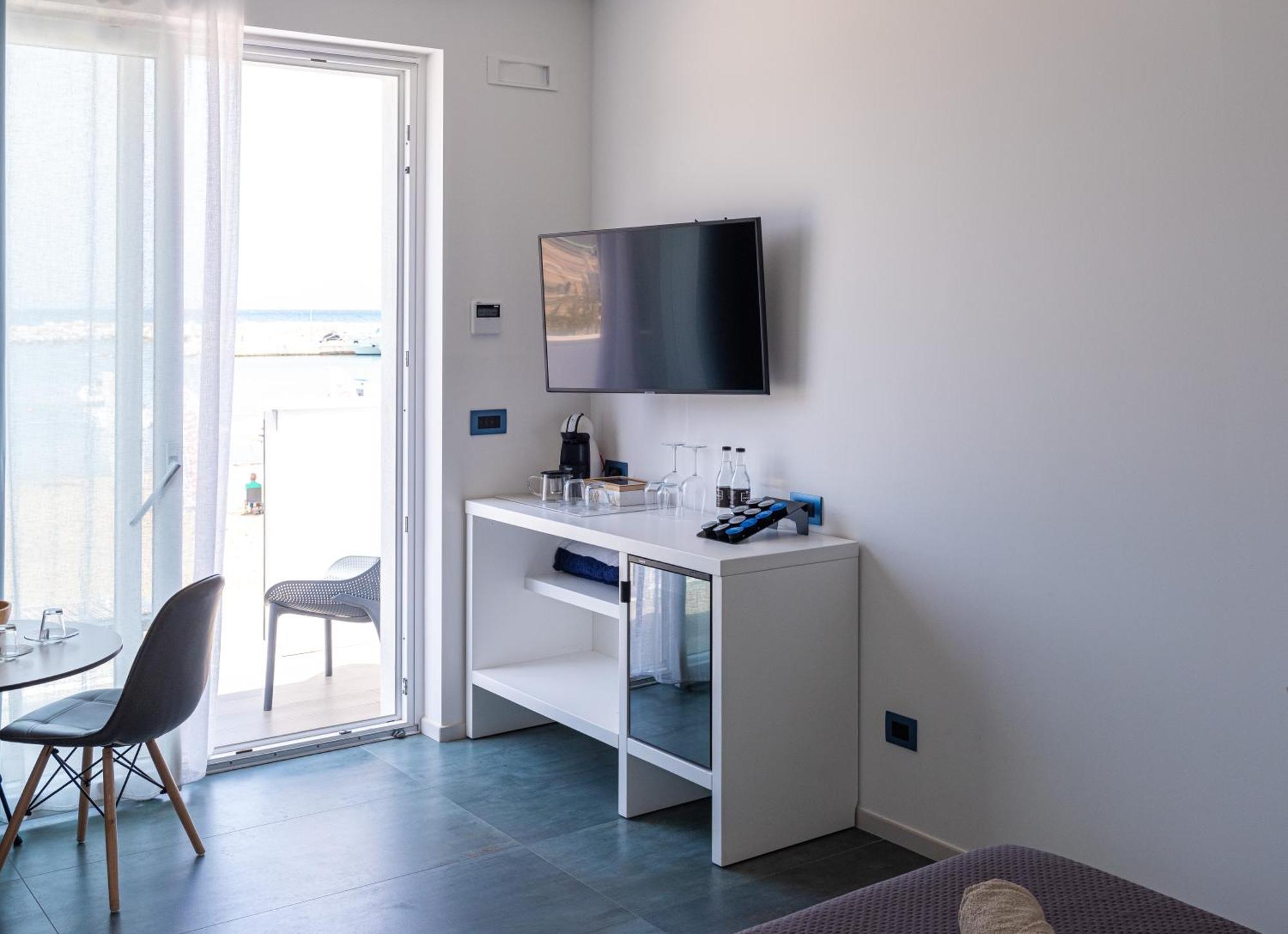 פסקיצ'י Marina Bay Beach Suites מראה חיצוני תמונה
